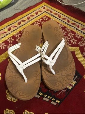 Blowfish Malibu Bungalow White Strappy Flip Flop Sandals Women's Size 10